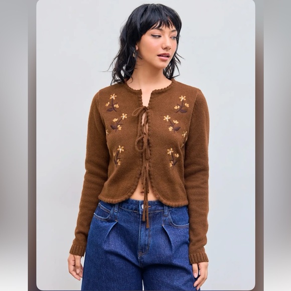 Cider Sweaters - Cider Brown Floral Embroidery Women's Sweater